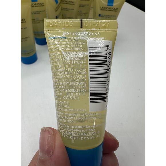 Lot of 21. La Roche Posay Gentle Foaming Cleansing Oil .5 oz Sample Size NEW - Picture 4 of 4